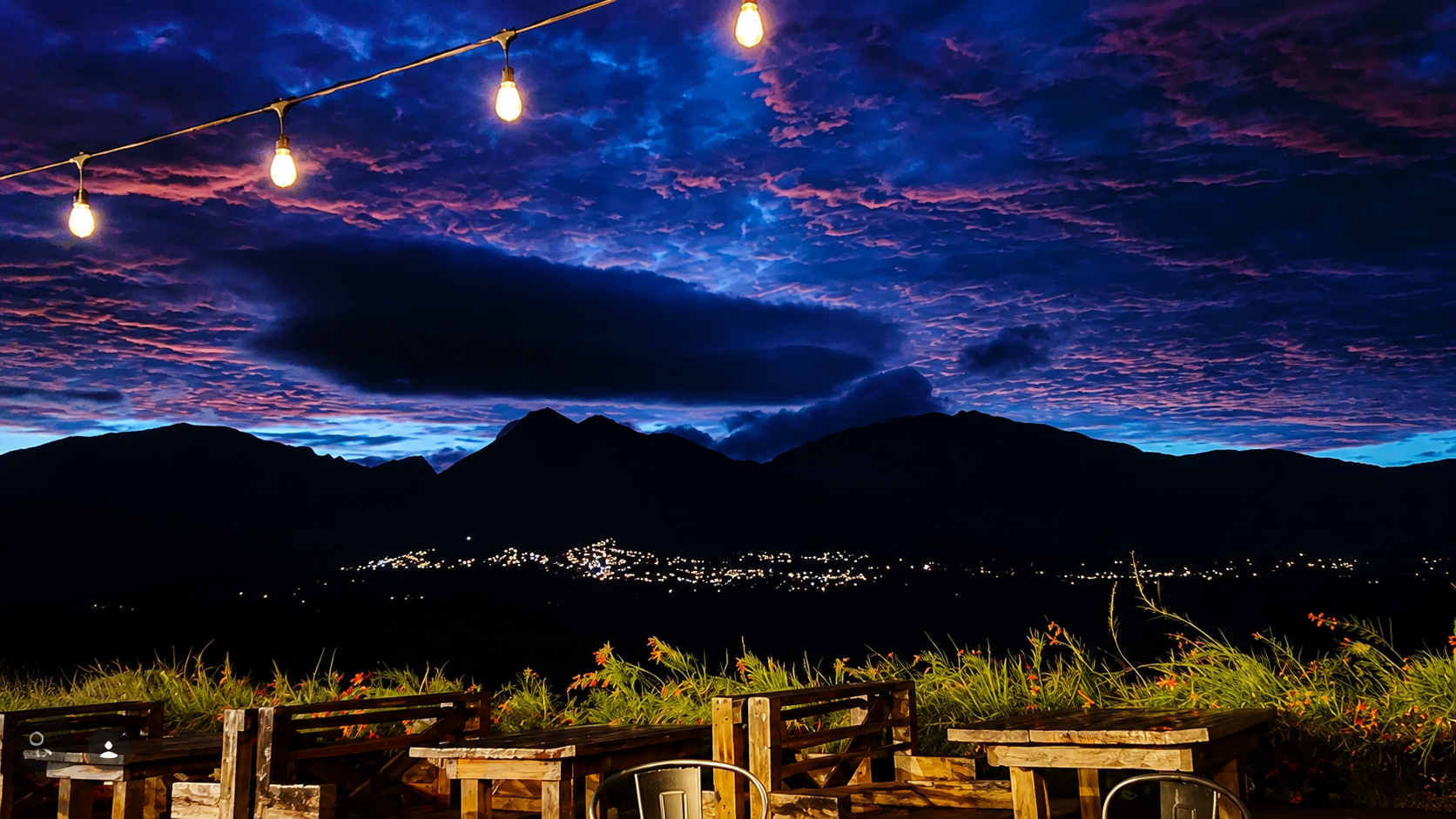 Night view at The Dunes at Maui Lani